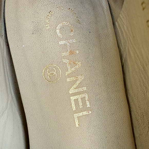 Chanel
Patent leather ballet flats - Picture 8 of 16